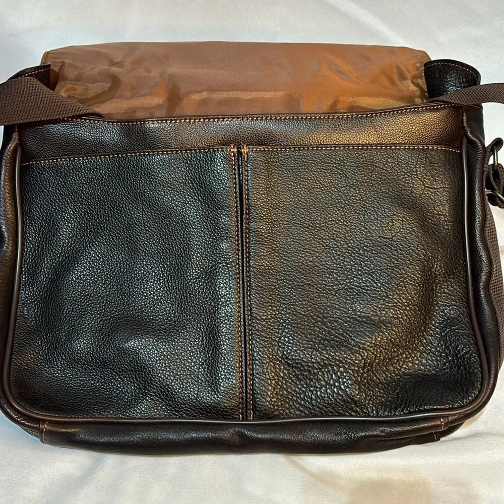 Wilson's Leather Executive Rugged Shoulder Messenger Laptop Bag Brown